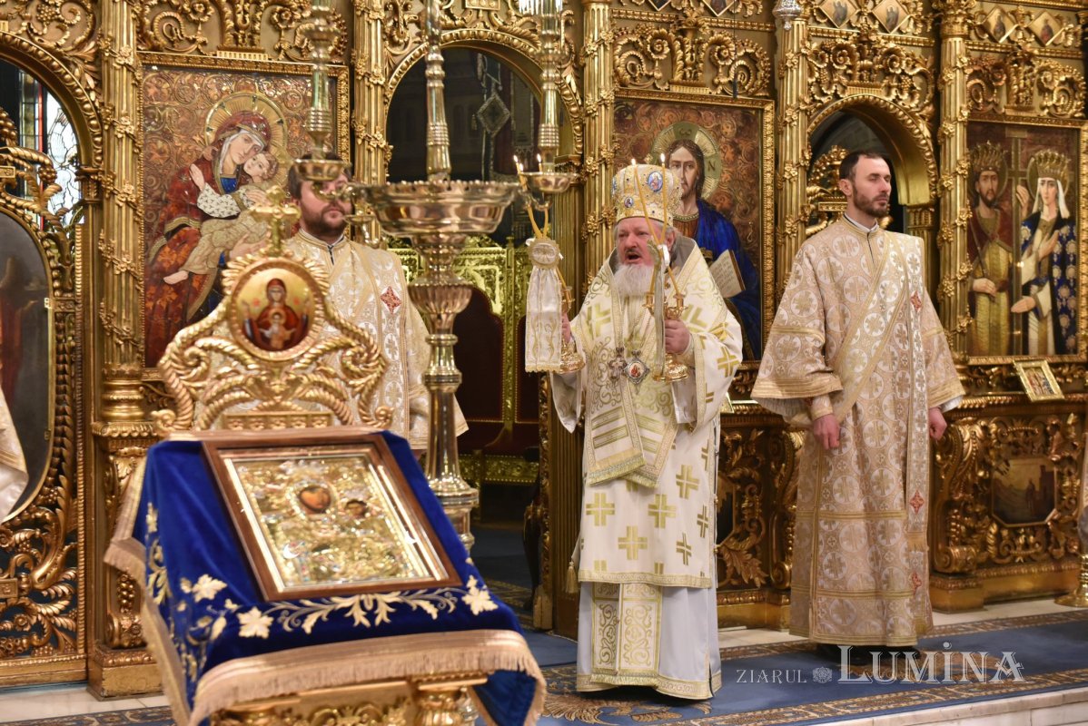 Duminica Vameşului şi a Fariseului la Catedrala Patriarhală 203277