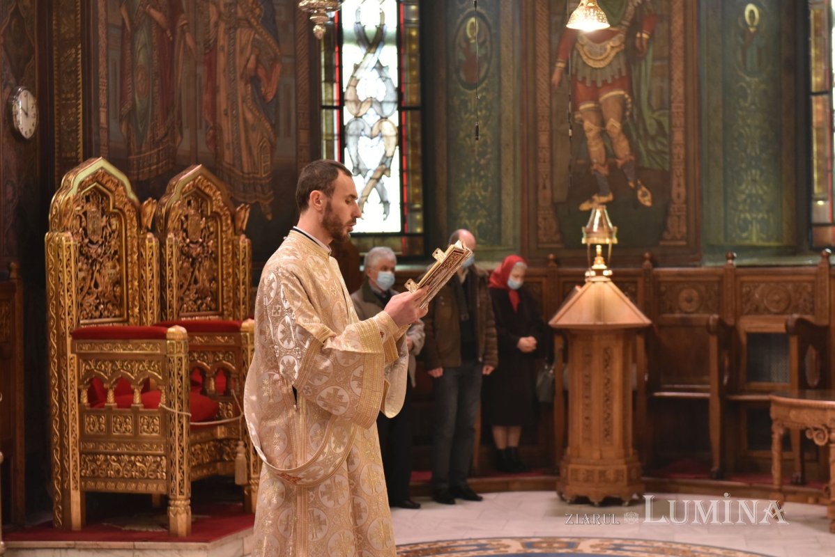 Duminica Vameşului şi a Fariseului la Catedrala Patriarhală 203278