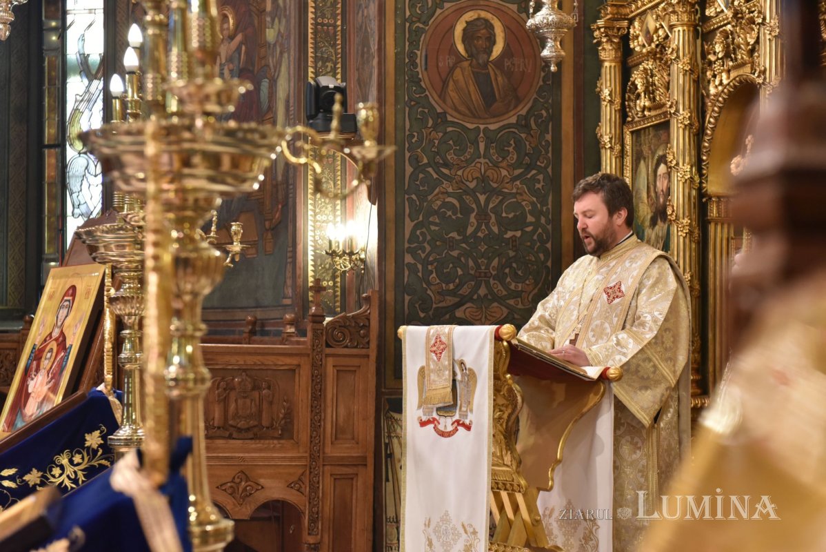 Duminica Vameşului şi a Fariseului la Catedrala Patriarhală 203283