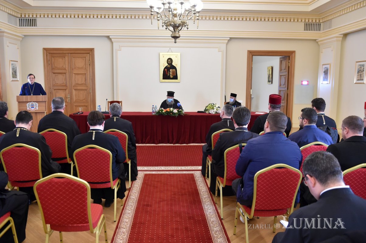 Adunarea Generală a Casei de Ajutor Reciproc a Arhiepiscopiei Bucureștilor 204161