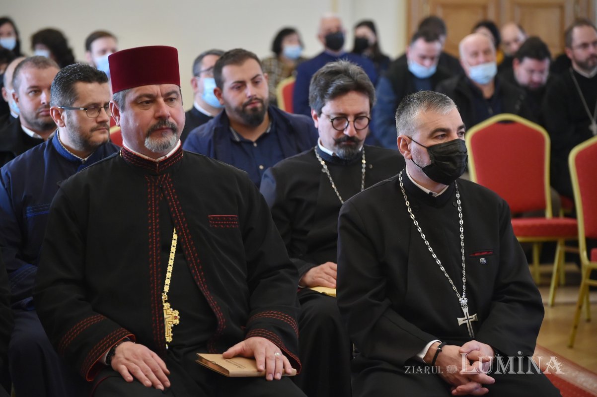 Adunarea Generală a Casei de Ajutor Reciproc a Arhiepiscopiei Bucureștilor 204174