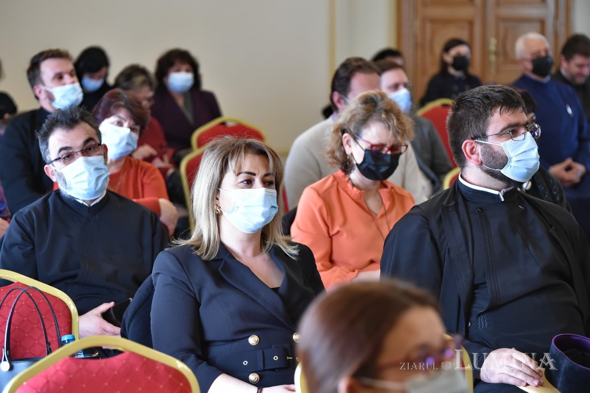 Adunarea Generală a Casei de Ajutor Reciproc a Arhiepiscopiei Bucureștilor 204175