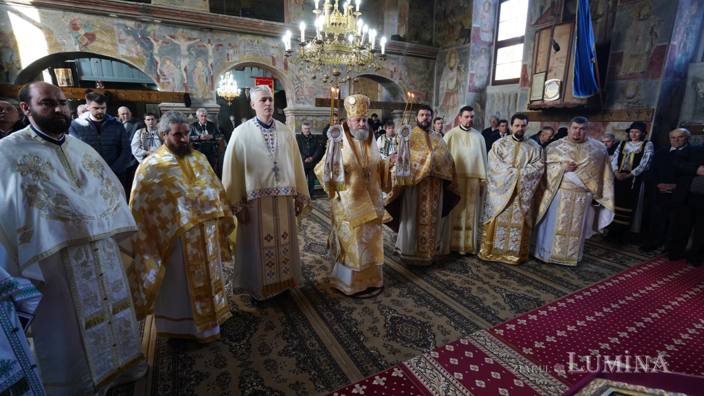 „Făcând o faptă bună, Îl cinstim direct pe Dumnezeu” 204681