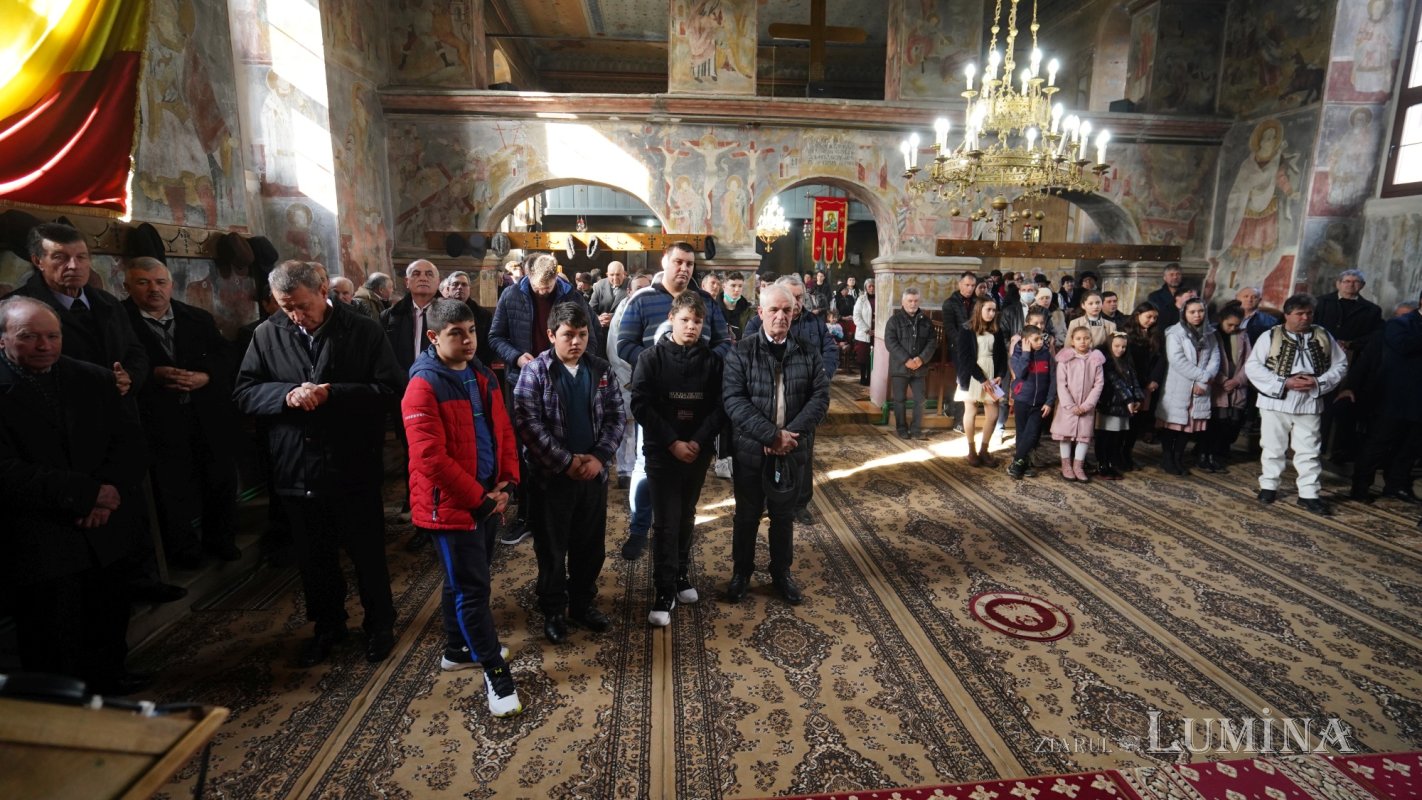 „Făcând o faptă bună, Îl cinstim direct pe Dumnezeu” 204685