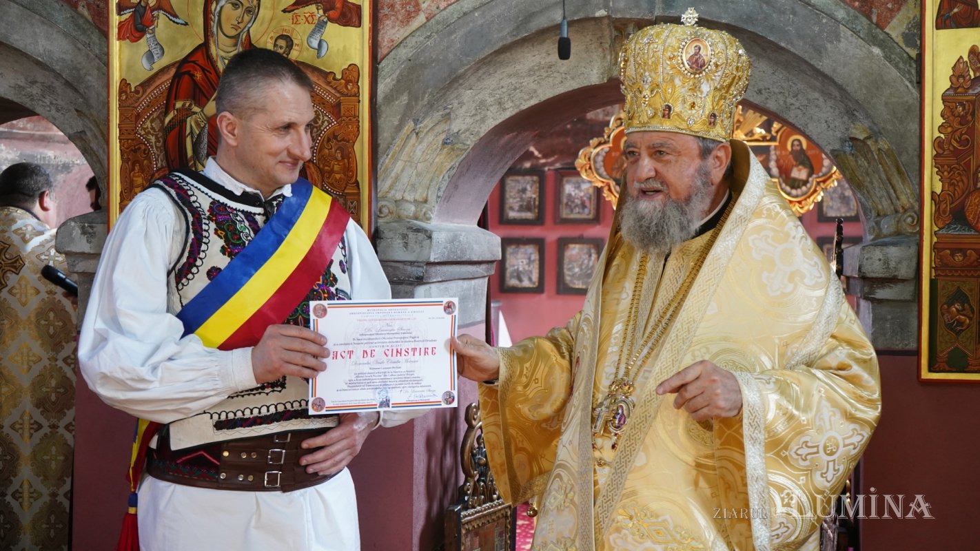 „Făcând o faptă bună, Îl cinstim direct pe Dumnezeu” 204687