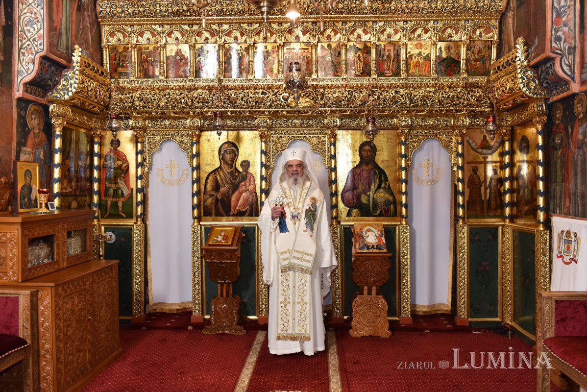 Hristos Domnul Se identifică, până la sfârșitul istoriei, cu oamenii cei mai neînsemnați 204660