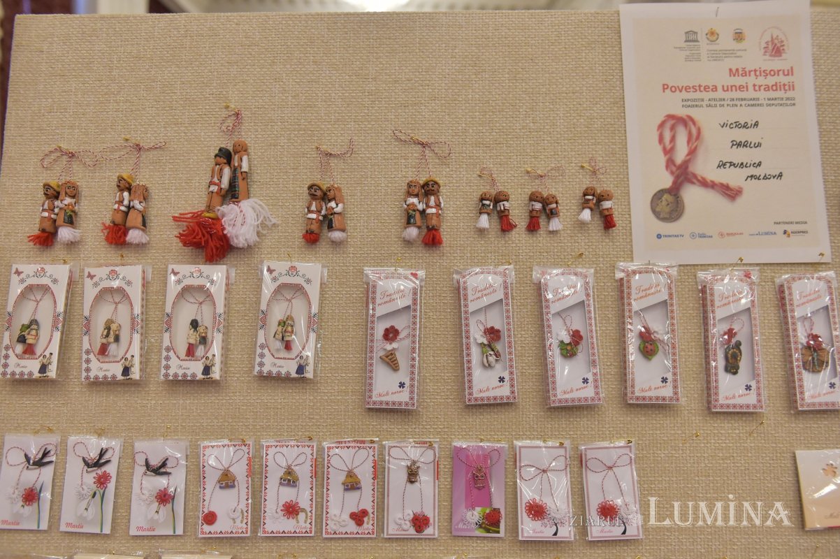 „Mărţişorul - Povestea unei tradiţii” la Parlamentul României   205011