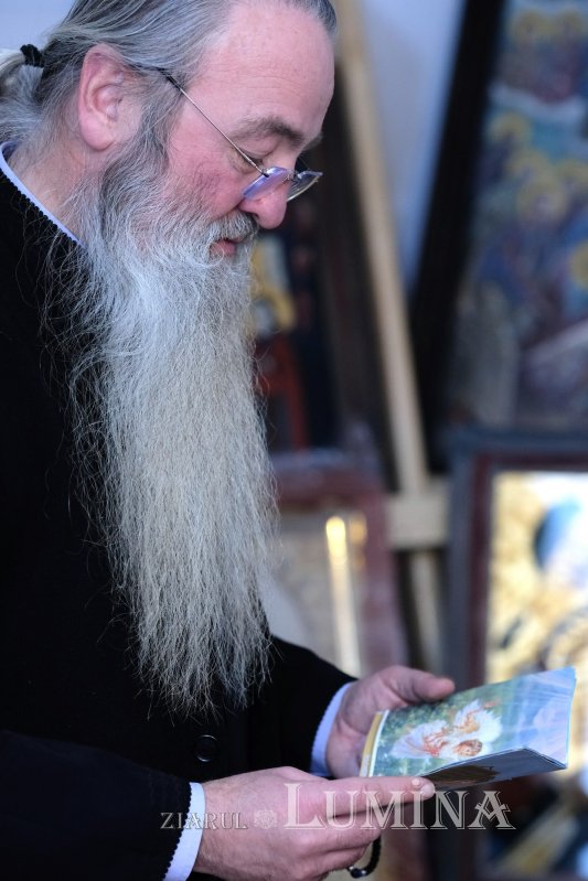 Fotografii artistice ale Publicațiilor Lumina 205303