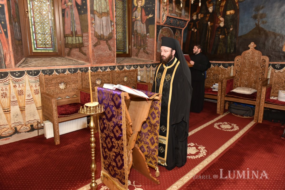 „În liturghia pocăinței fiecare credincios se aduce pe sine jertfă duhovnicească” 205522