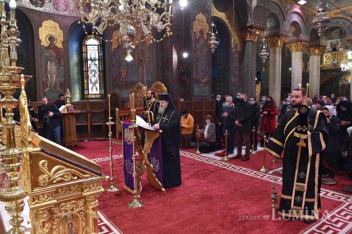 „Rugăciuni fierbinți au fost ascultate de Dumnezeu în istoria mântuirii” 205719