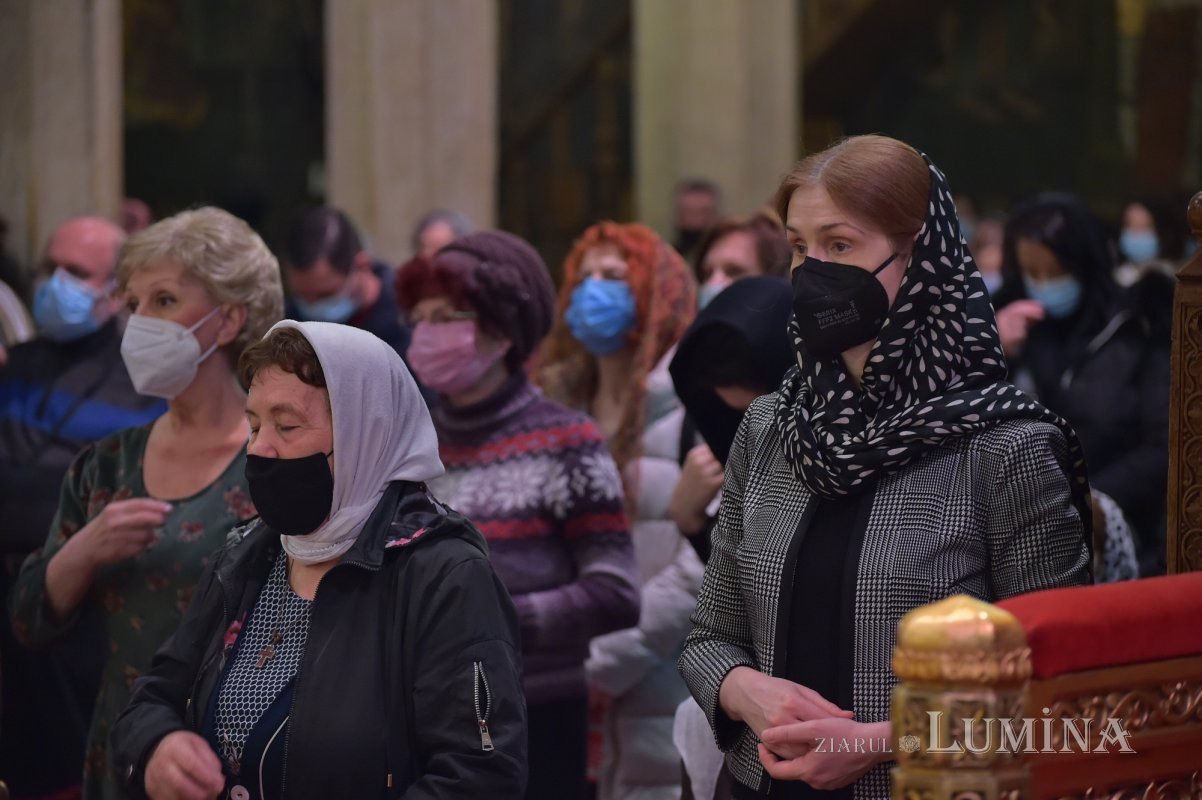 „Rugăciuni fierbinți au fost ascultate de Dumnezeu în istoria mântuirii” 205728