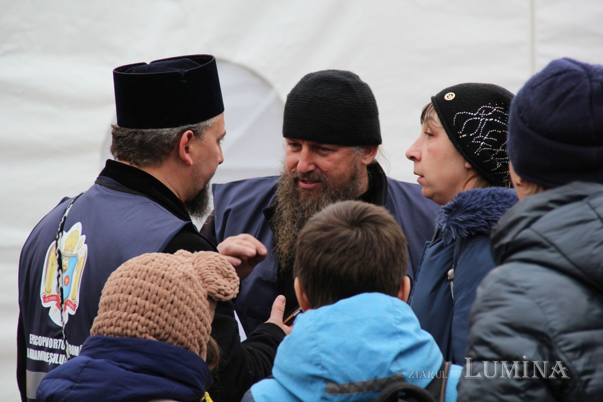 Zi şi noapte alături de refugiaţii care ajung la Sighetu Marmaţiei 205685