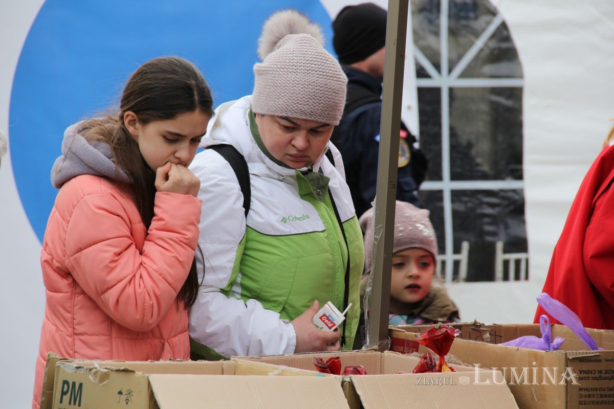 Zi şi noapte alături de refugiaţii care ajung la Sighetu Marmaţiei 205688