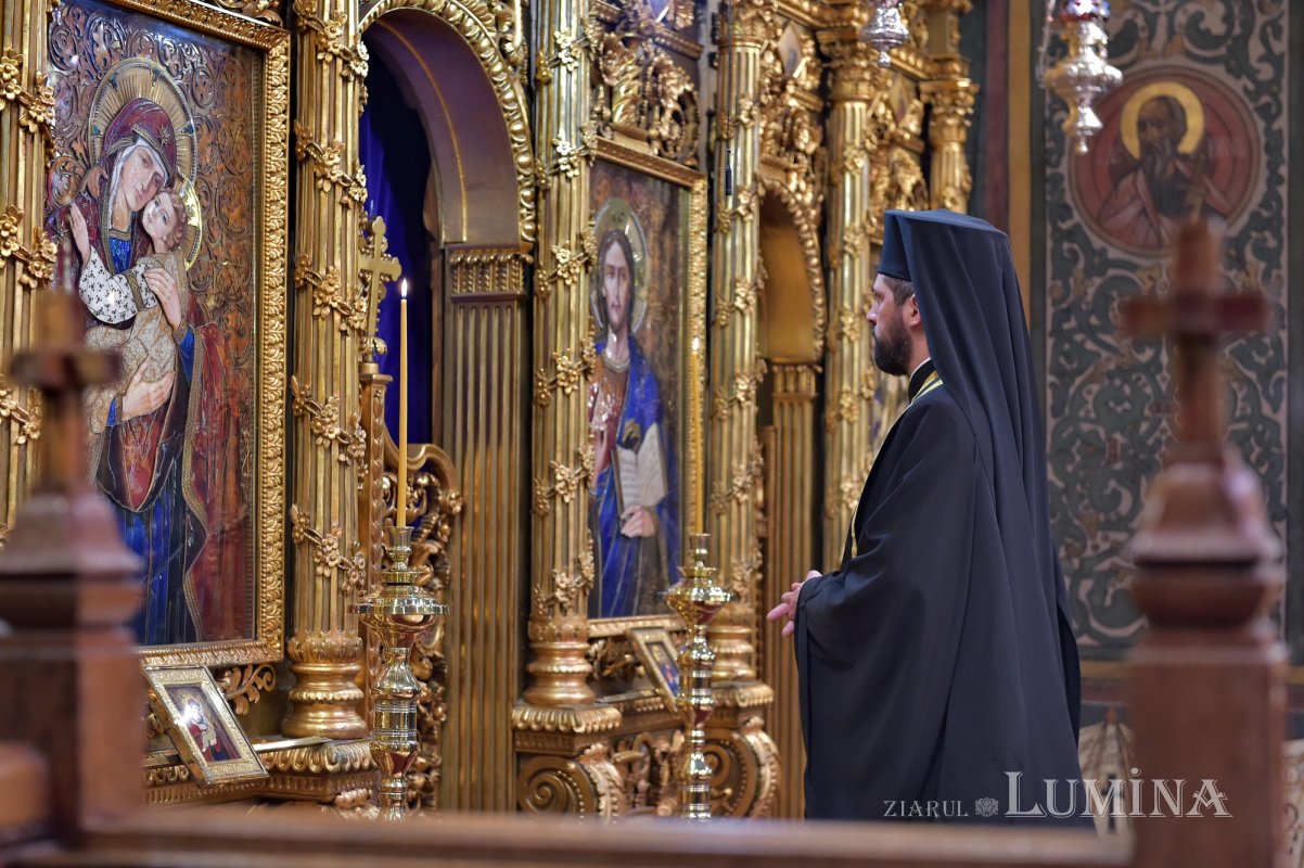 Ultima parte a Canonului de pocăință la Catedrala Patriarhală 205984