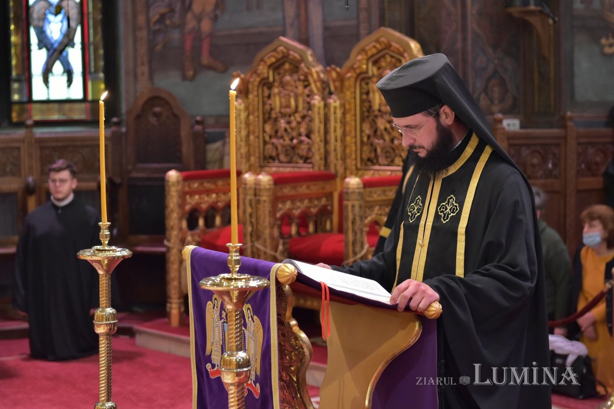 Ultima parte a Canonului de pocăință la Catedrala Patriarhală 206002