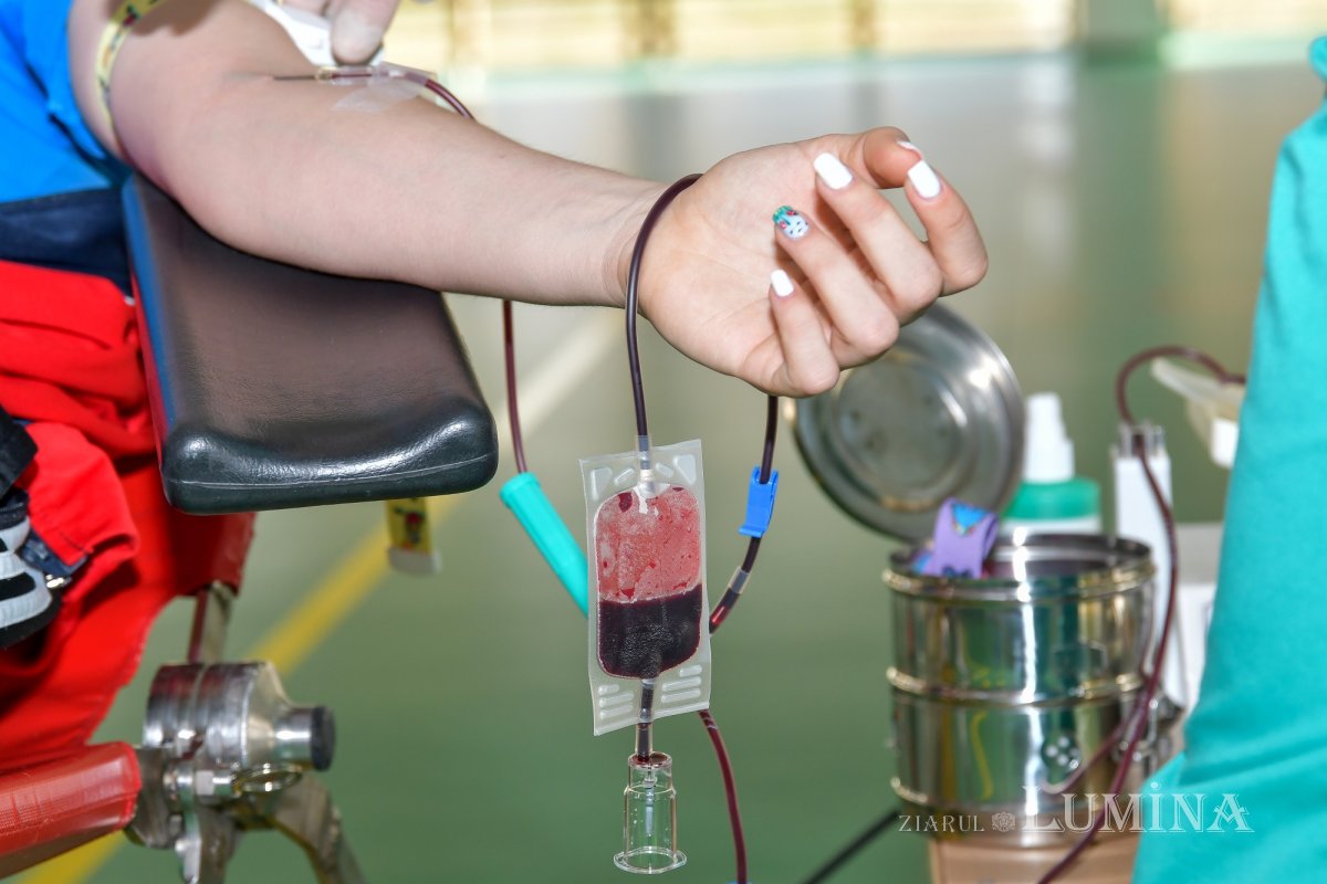 Jandarmii bucureșteni, implicați în campania „Donează sânge, salvează o viață!” 206594