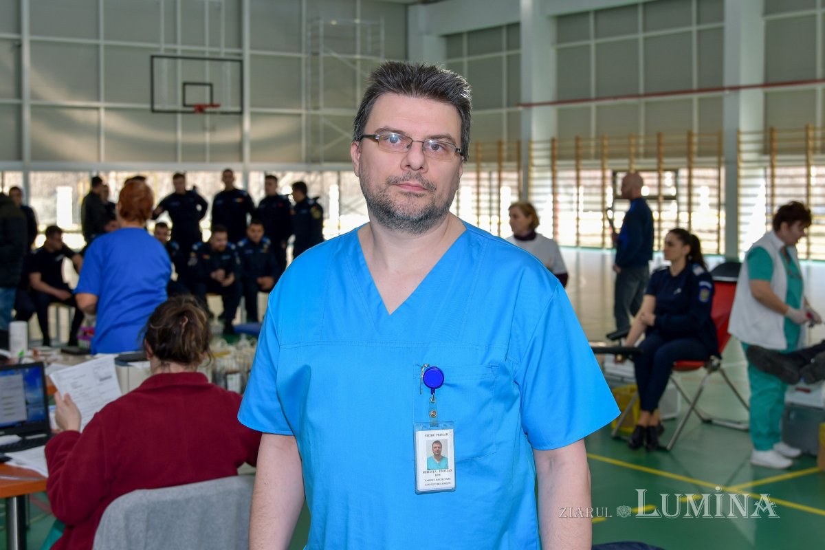 Jandarmii bucureșteni, implicați în campania „Donează sânge, salvează o viață!” 206596