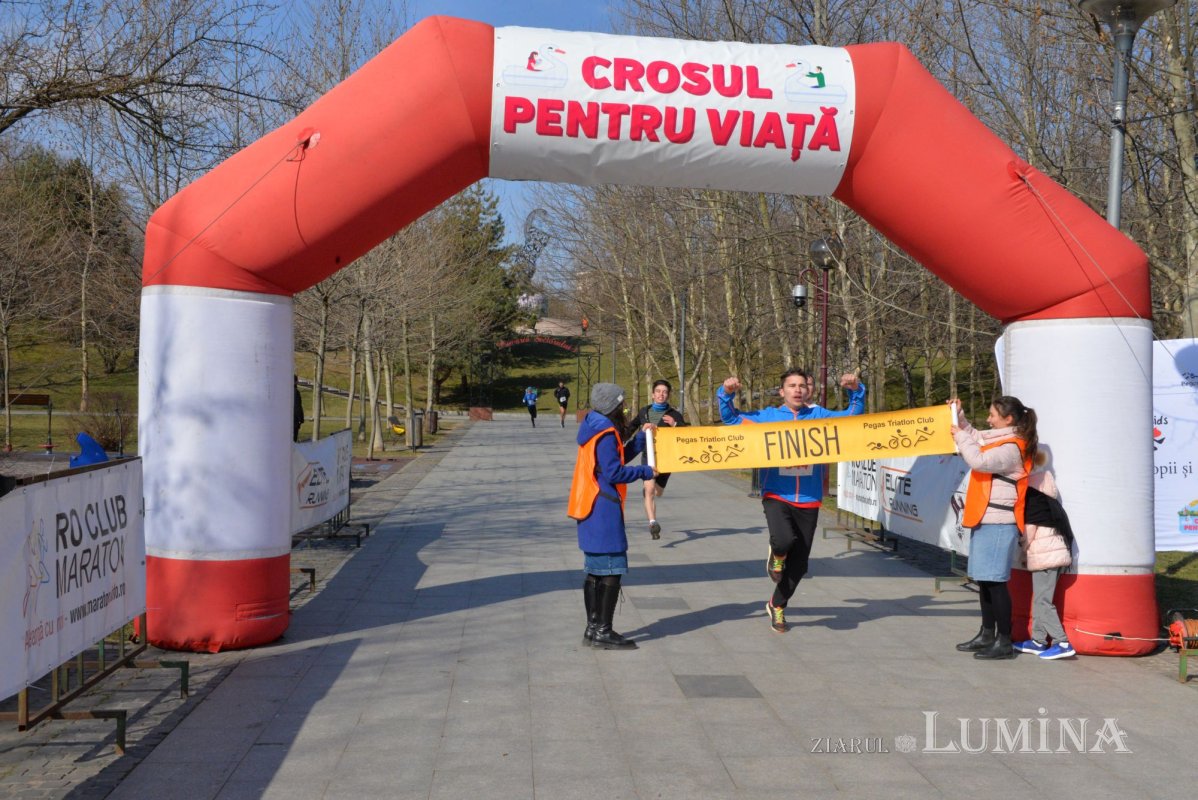 Crosul pentru viață a reunit sute de copii și părinți în Capitală 206957