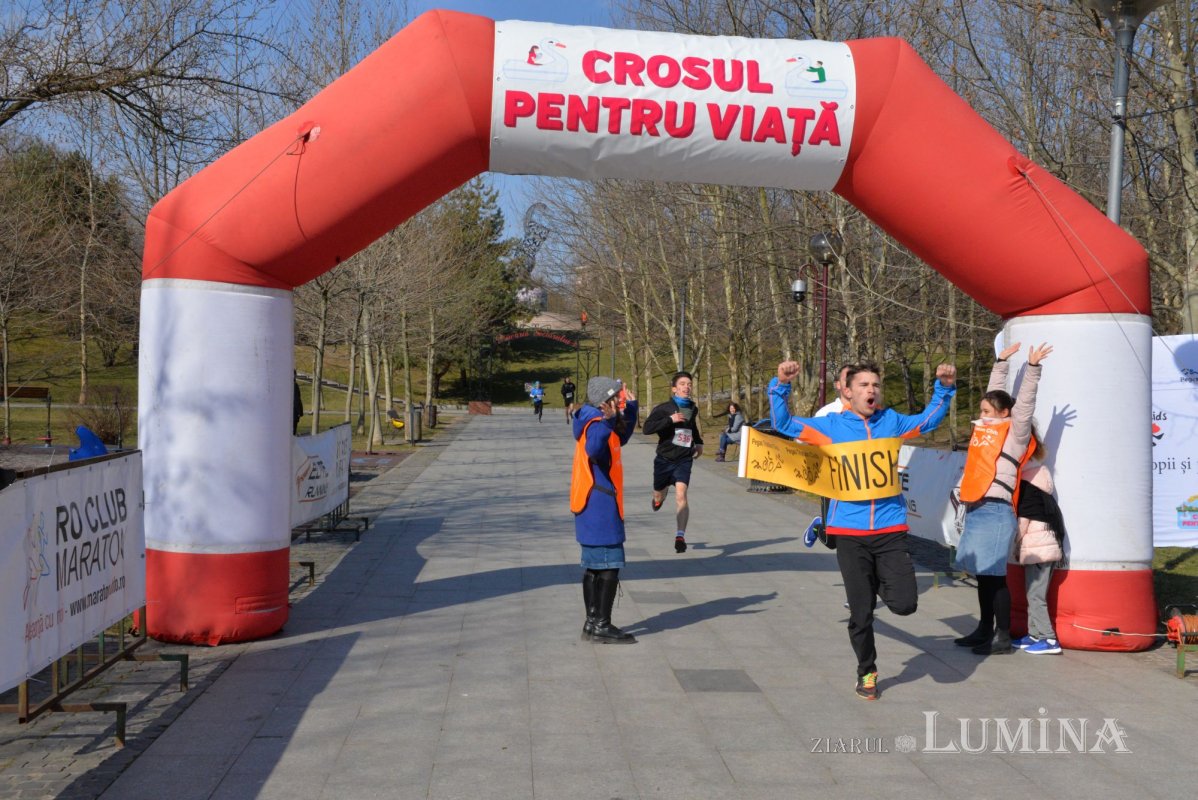 Crosul pentru viață a reunit sute de copii și părinți în Capitală 206958