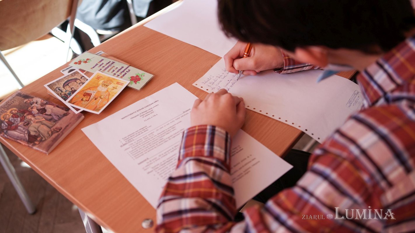 Elevii sibieni în competiție la religie 206970