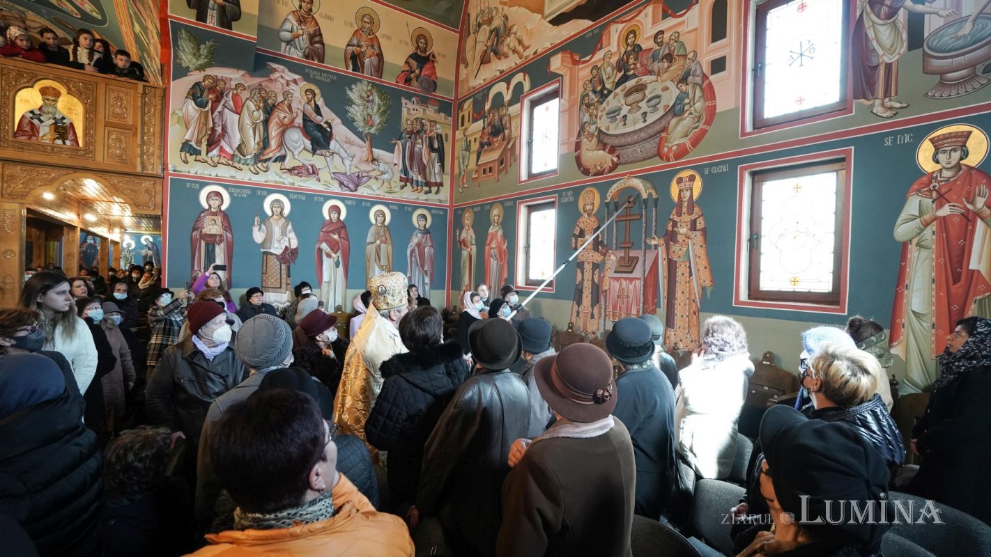 Pictura Bisericii „Sfântul Pantelimon” din Sibiu a fost sfinţită 207039