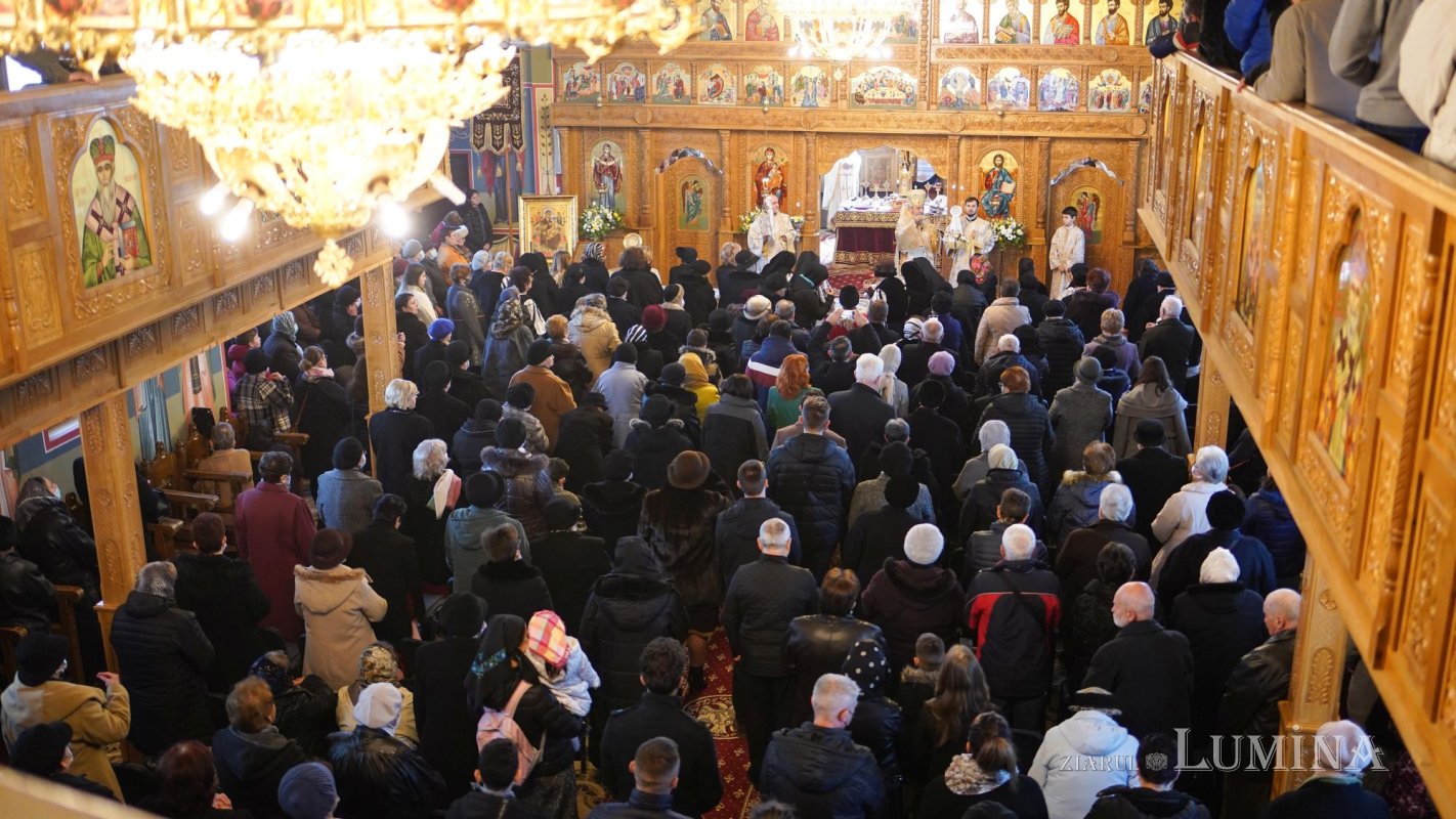 Pictura Bisericii „Sfântul Pantelimon” din Sibiu a fost sfinţită 207045