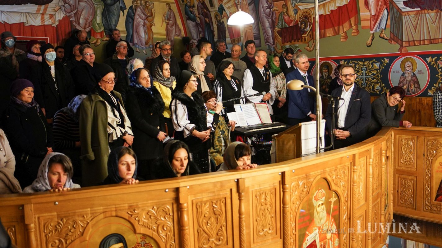 Pictura Bisericii „Sfântul Pantelimon” din Sibiu a fost sfinţită 207049