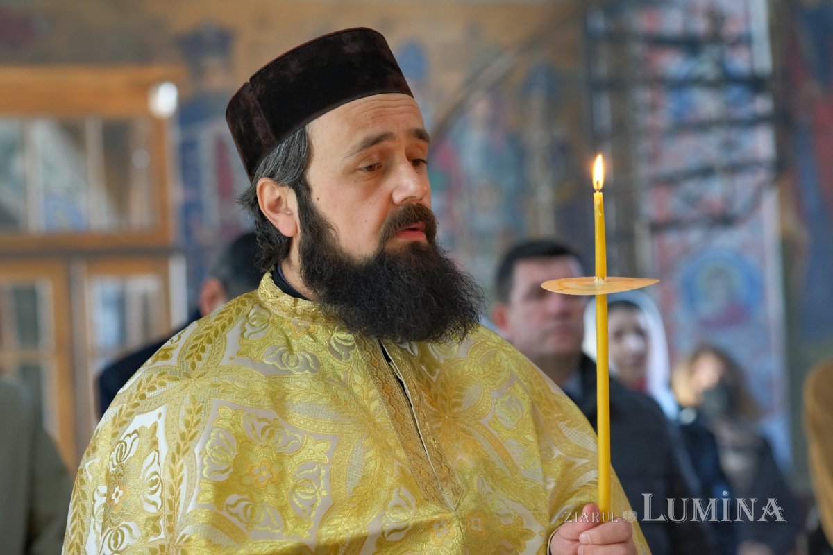 Slujba Parastasului pentru părintele martir Haralambie Balamace 207325