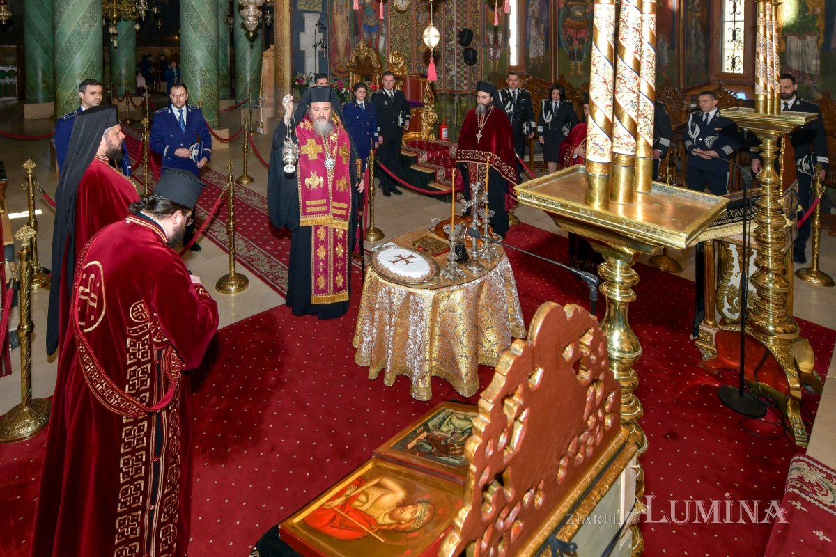 Rugăciune la aniversarea a două secole de la înfiinţarea Poliţiei Române 207398