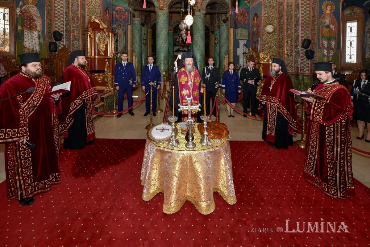 Rugăciune la aniversarea a două secole de la înfiinţarea Poliţiei Române 207414