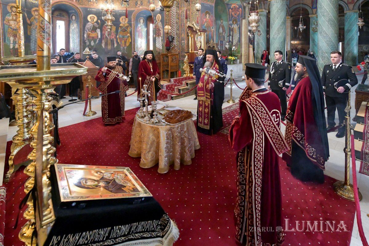 Rugăciune la aniversarea a două secole de la înfiinţarea Poliţiei Române 207418