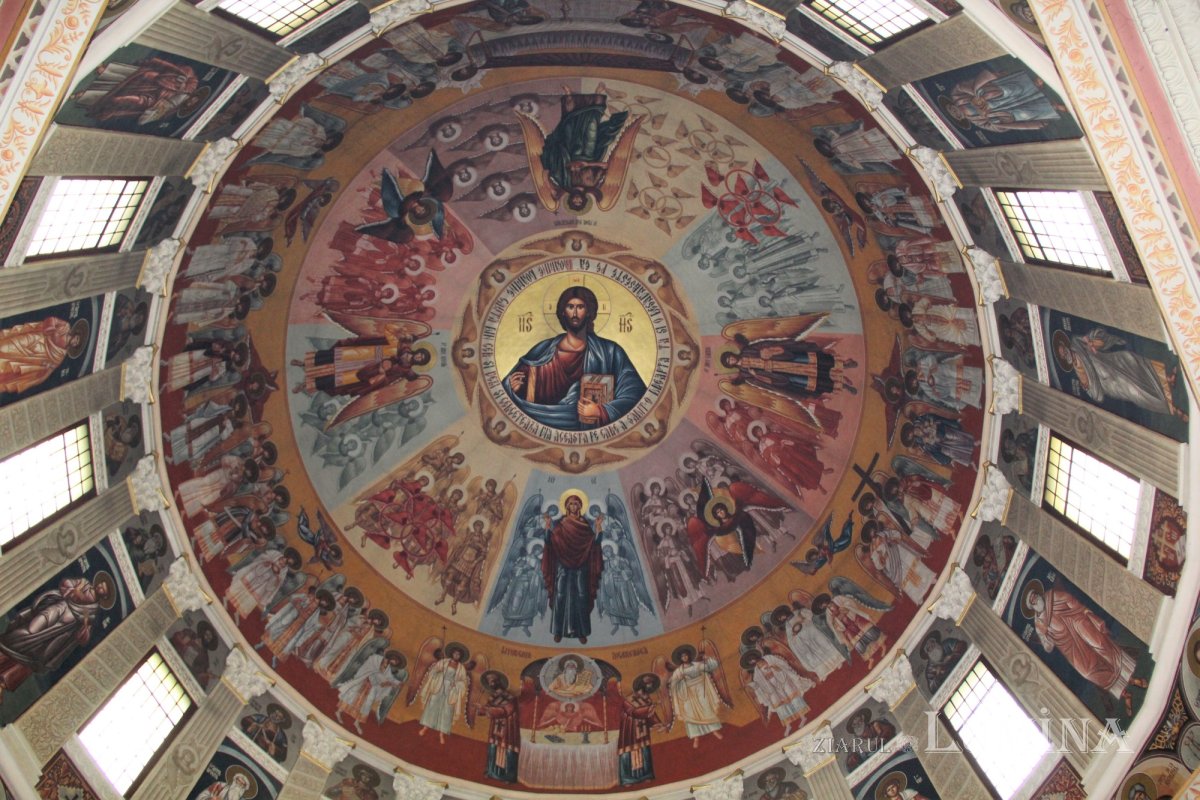 Catedrala mică din Târgu Mureş în sărbătoare la Buna Vestire  207451