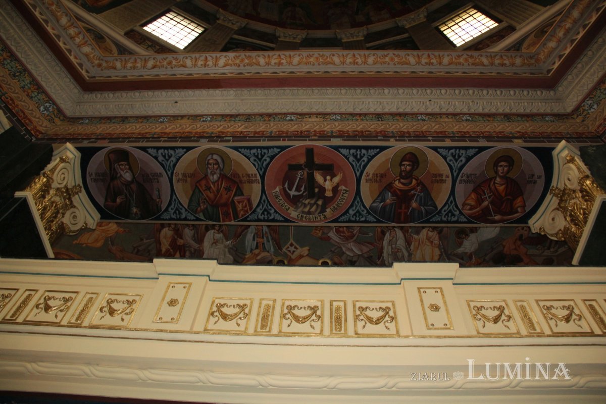 Catedrala mică din Târgu Mureş în sărbătoare la Buna Vestire  207462