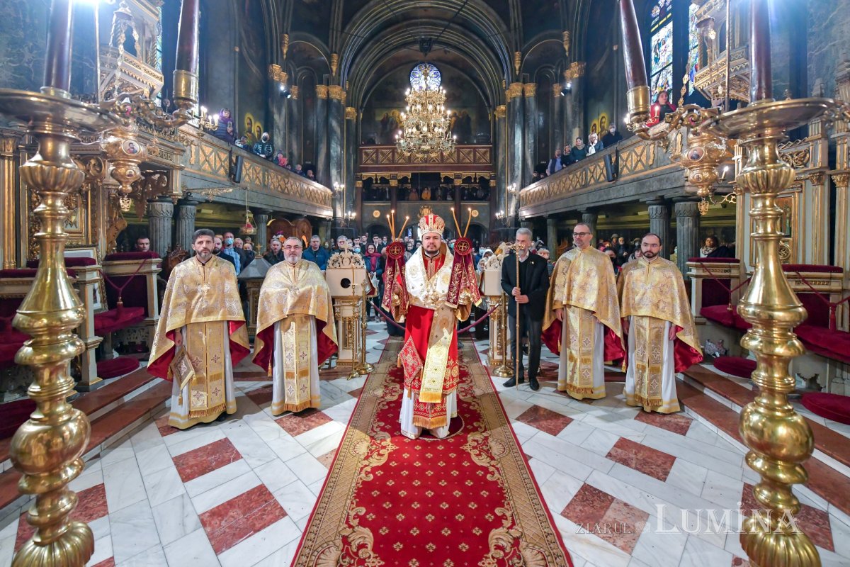 Cinstirea Sfintei Cruci la Catedrala „Sfântul Spiridon”-Nou din Capitală 207910