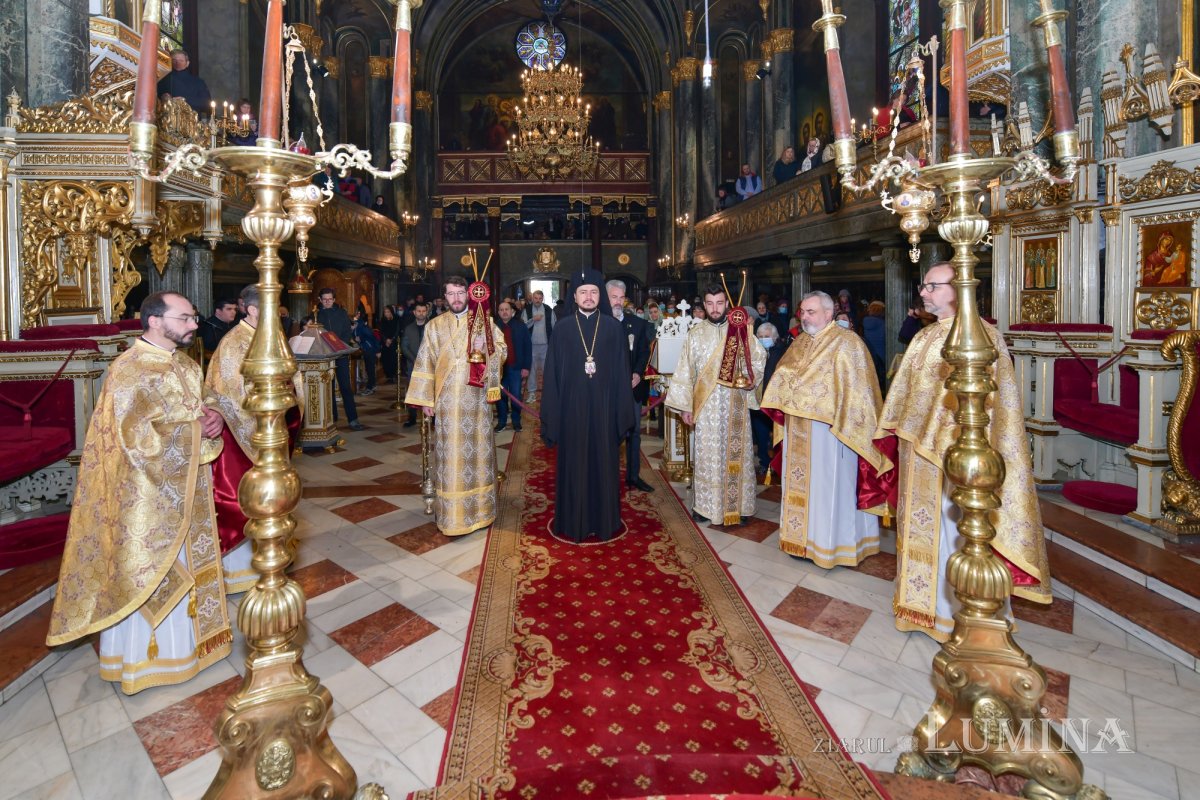 Cinstirea Sfintei Cruci la Catedrala „Sfântul Spiridon”-Nou din Capitală 207924
