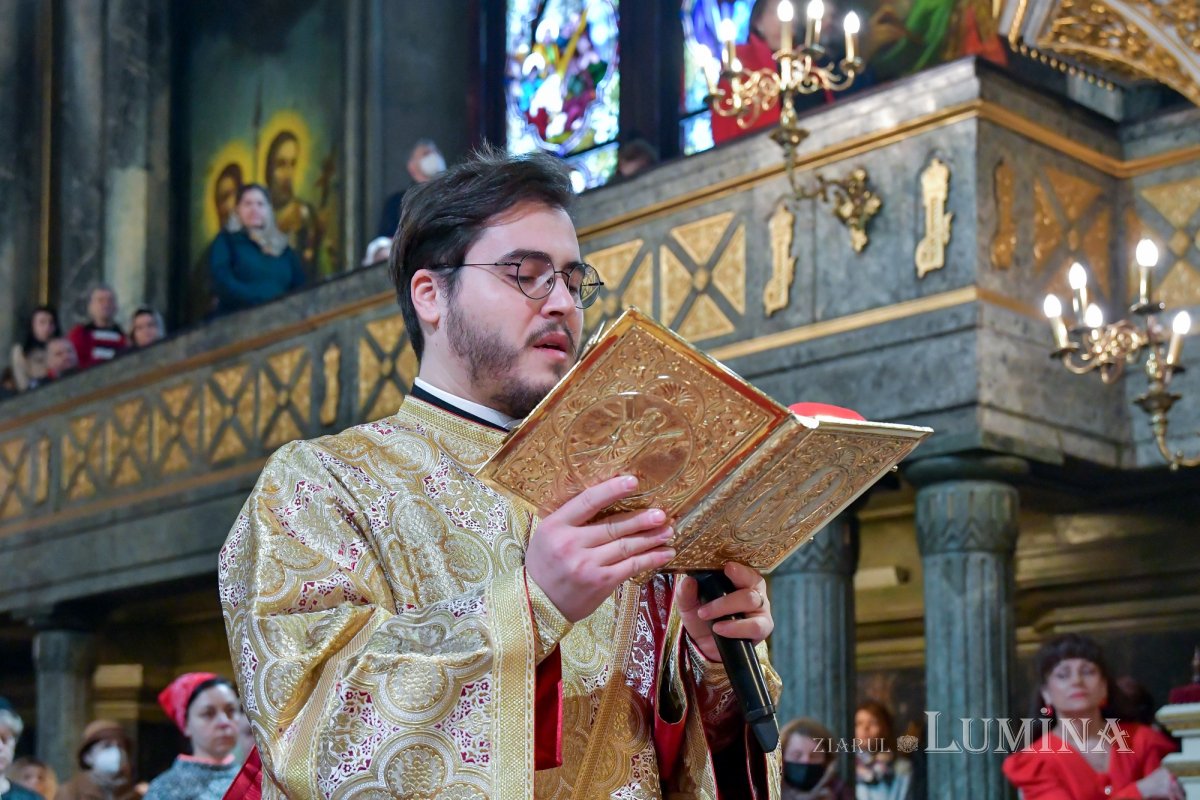 Cinstirea Sfintei Cruci la Catedrala „Sfântul Spiridon”-Nou din Capitală 207939