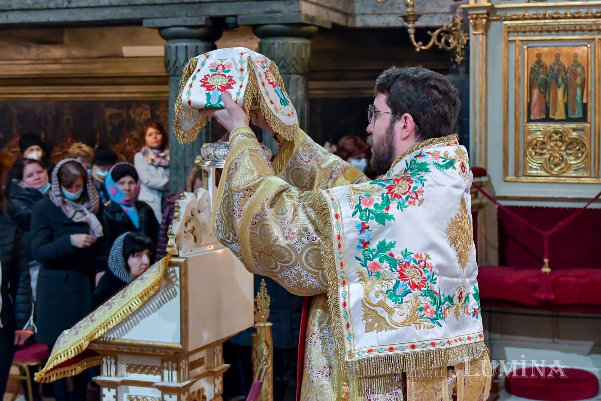 Cinstirea Sfintei Cruci la Catedrala „Sfântul Spiridon”-Nou din Capitală 207943