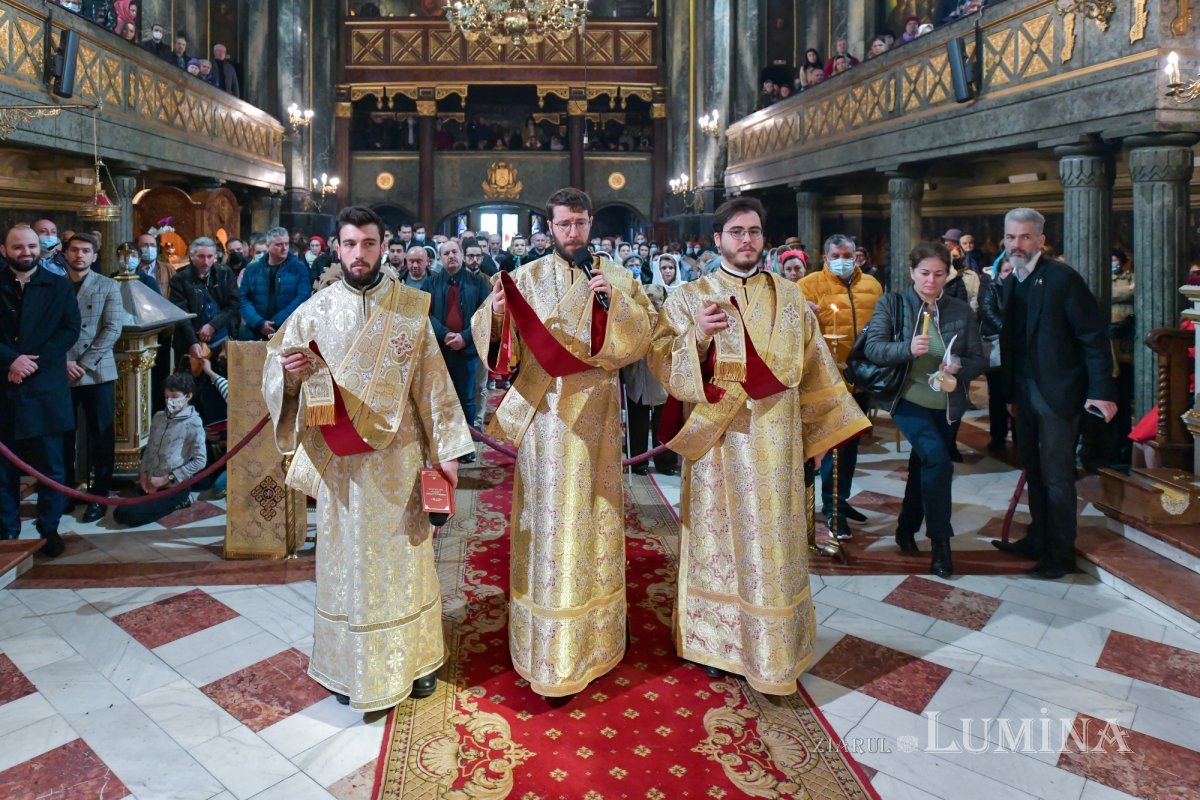 Cinstirea Sfintei Cruci la Catedrala „Sfântul Spiridon”-Nou din Capitală 207952