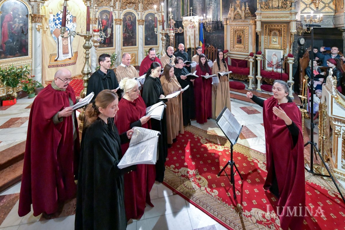 Cinstirea Sfintei Cruci la Catedrala „Sfântul Spiridon”-Nou din Capitală 207960