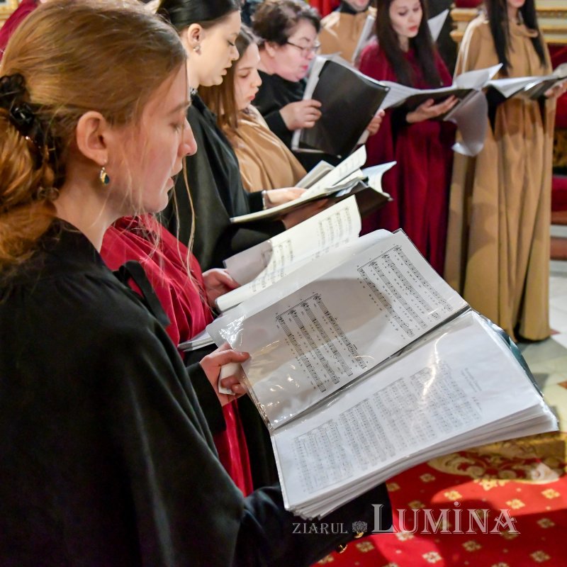 Cinstirea Sfintei Cruci la Catedrala „Sfântul Spiridon”-Nou din Capitală 207962