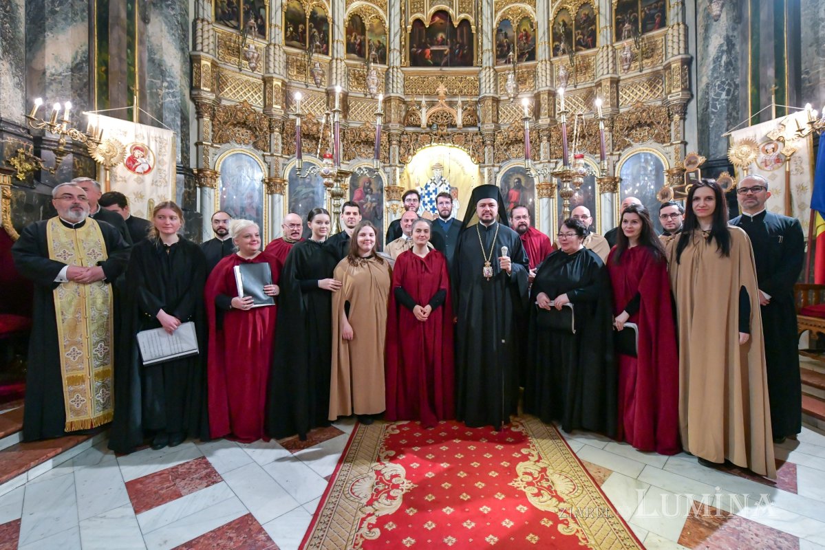 Cinstirea Sfintei Cruci la Catedrala „Sfântul Spiridon”-Nou din Capitală 207969