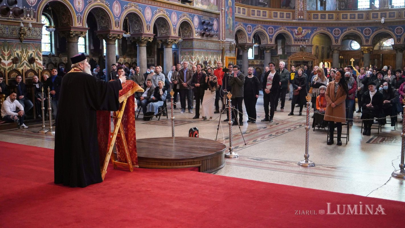 Conferință dedicată tinerilor la Sibiu 208121