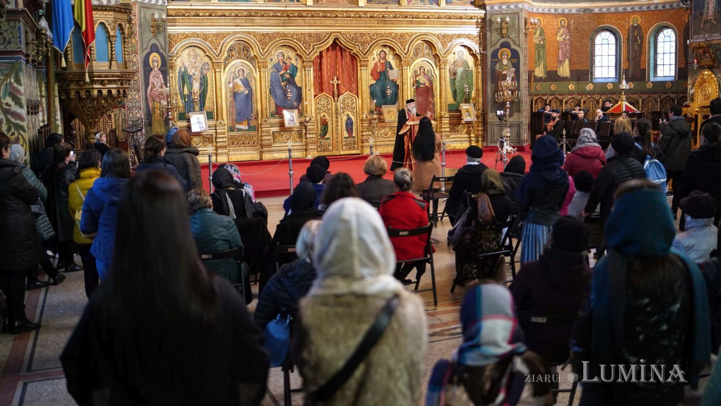 Conferință dedicată tinerilor la Sibiu 208123