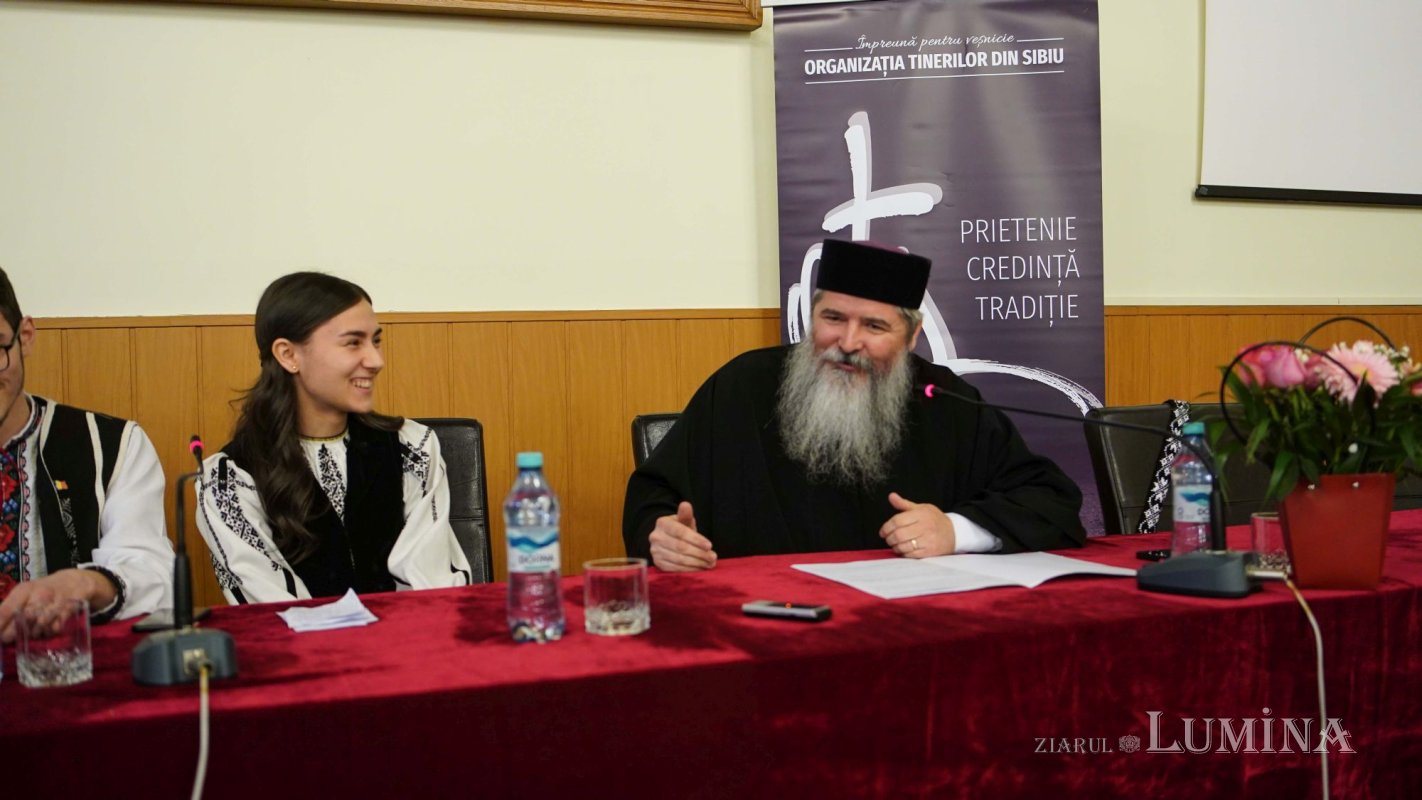 Conferință dedicată tinerilor la Sibiu 208125