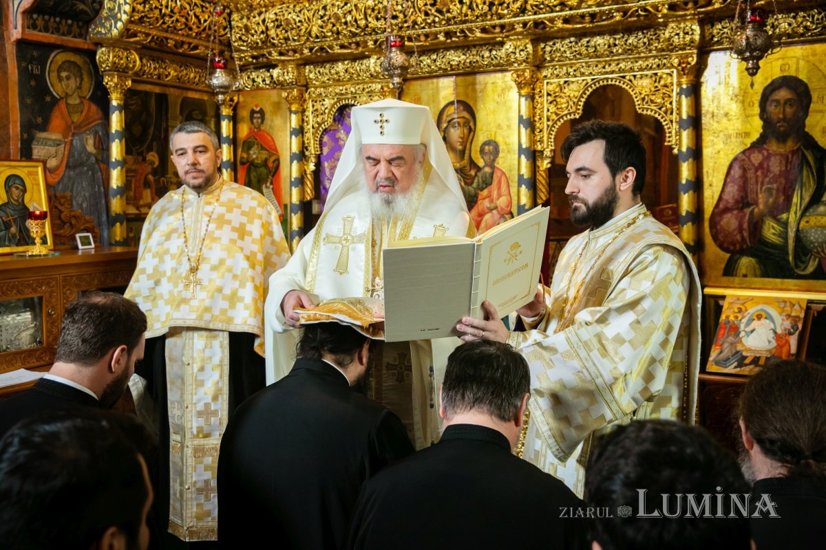 Hirotesii întru duhovnic la paraclisul istoric al Reședinței Patriarhale 208371