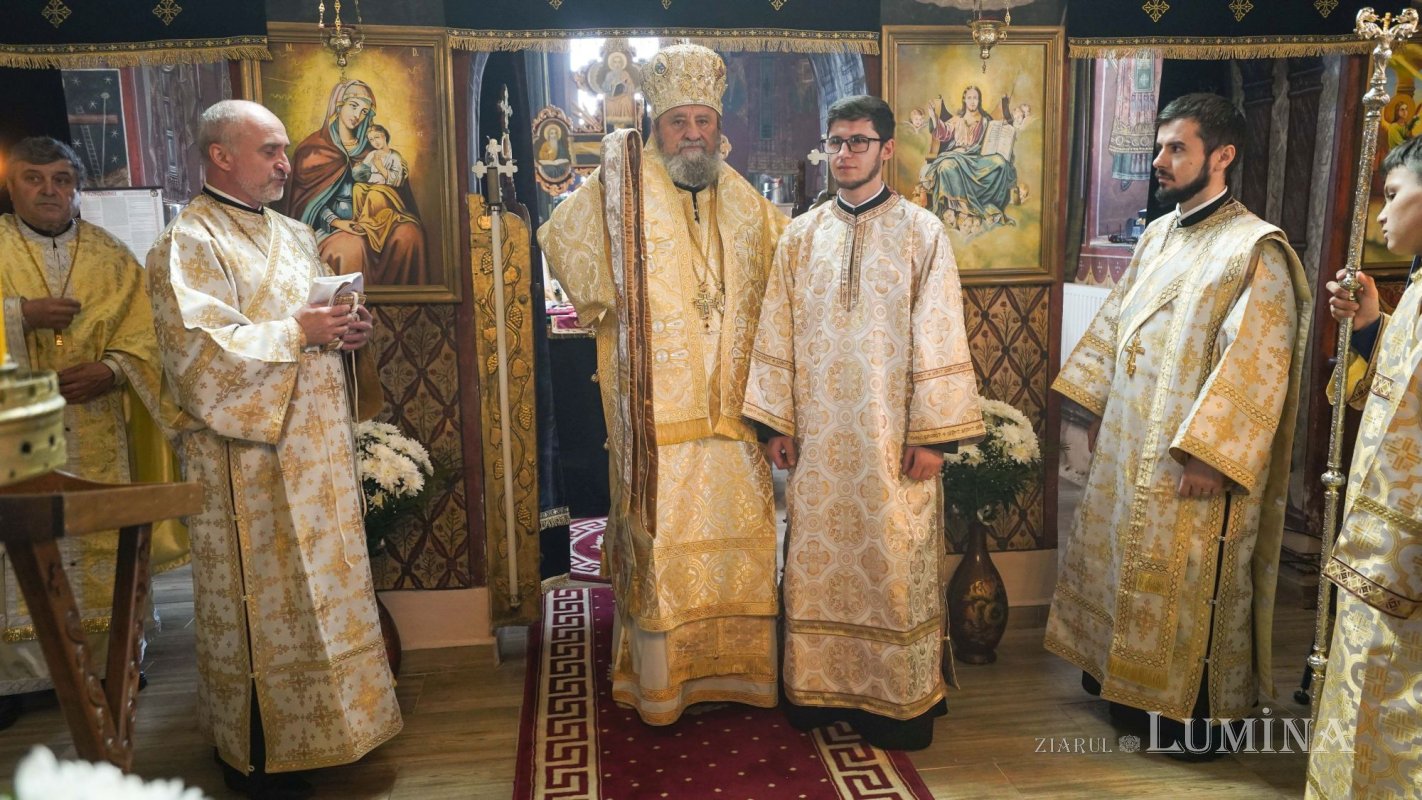 „Dumnezeu ne va apăra dacă nu ne îndoim în credinţa noastră” 208649