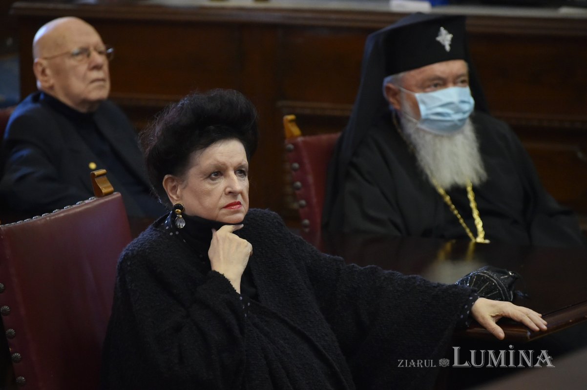 Un nou mandat pentru acad. Ioan-Aurel Pop la conducerea Academiei Române  208786