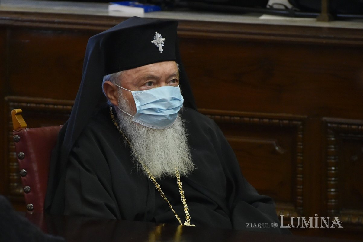 Un nou mandat pentru acad. Ioan-Aurel Pop la conducerea Academiei Române  208787