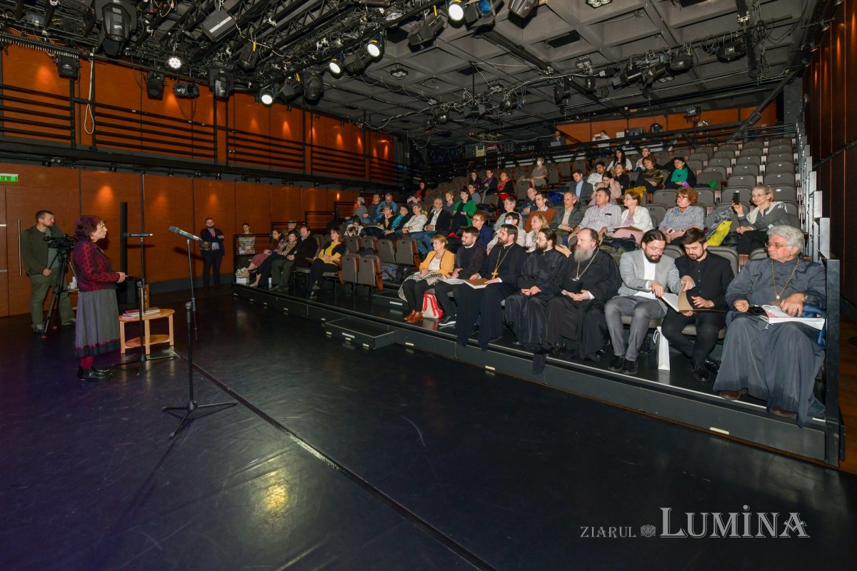 Album dedicat Doamnei Maria Brâncoveanu lansat la ARCUB 209025