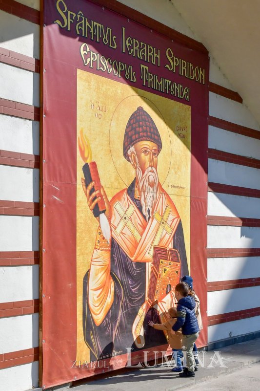 Fotografii artistice ale Publicațiilor Lumina 209038